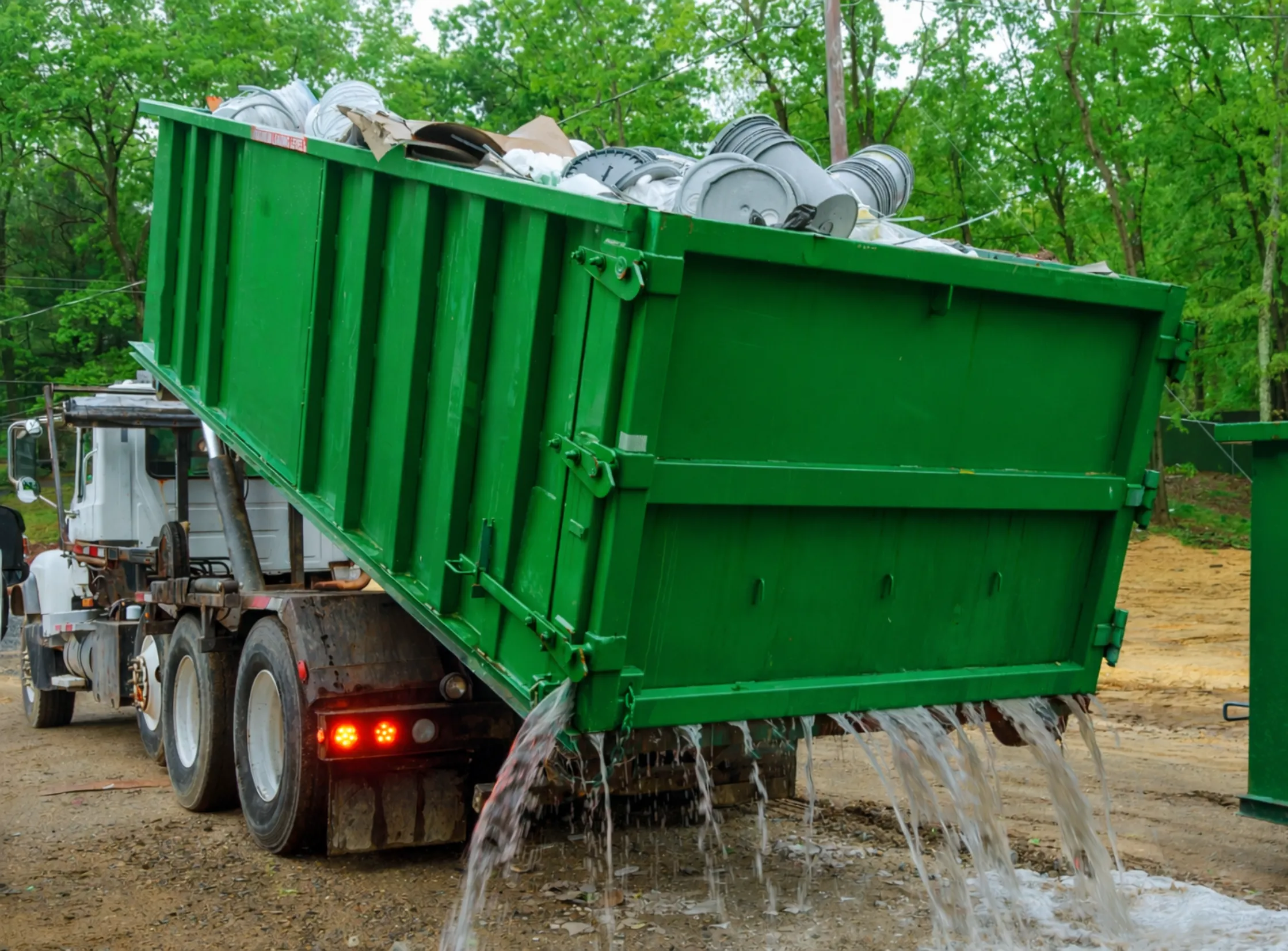 Residential dumpster rental service in Dallas Texas for home cleanouts and renovations